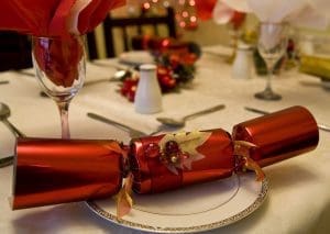 xmas day tradition crackers