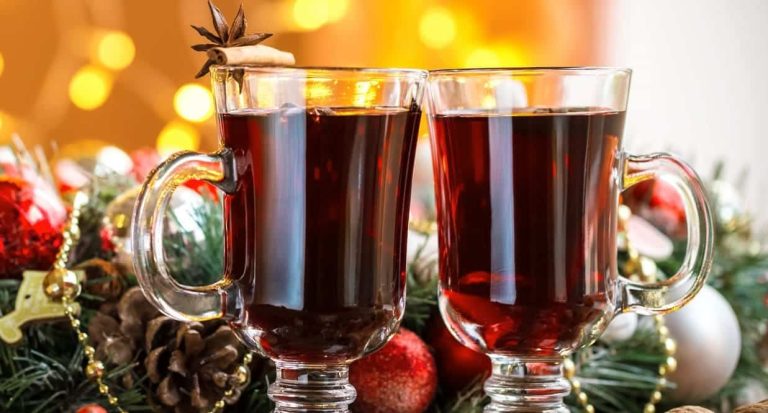 how to make christmas mulled wine christmas.co .uk main