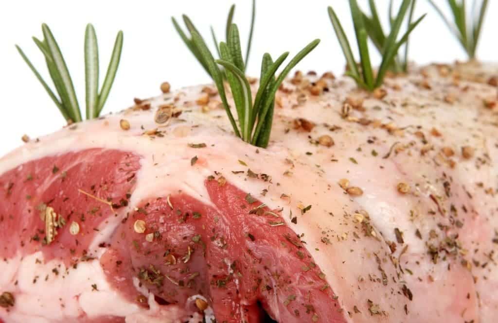 how-to-buy-and-cook-beef-for-christmas-dinner-all-things-christmas
