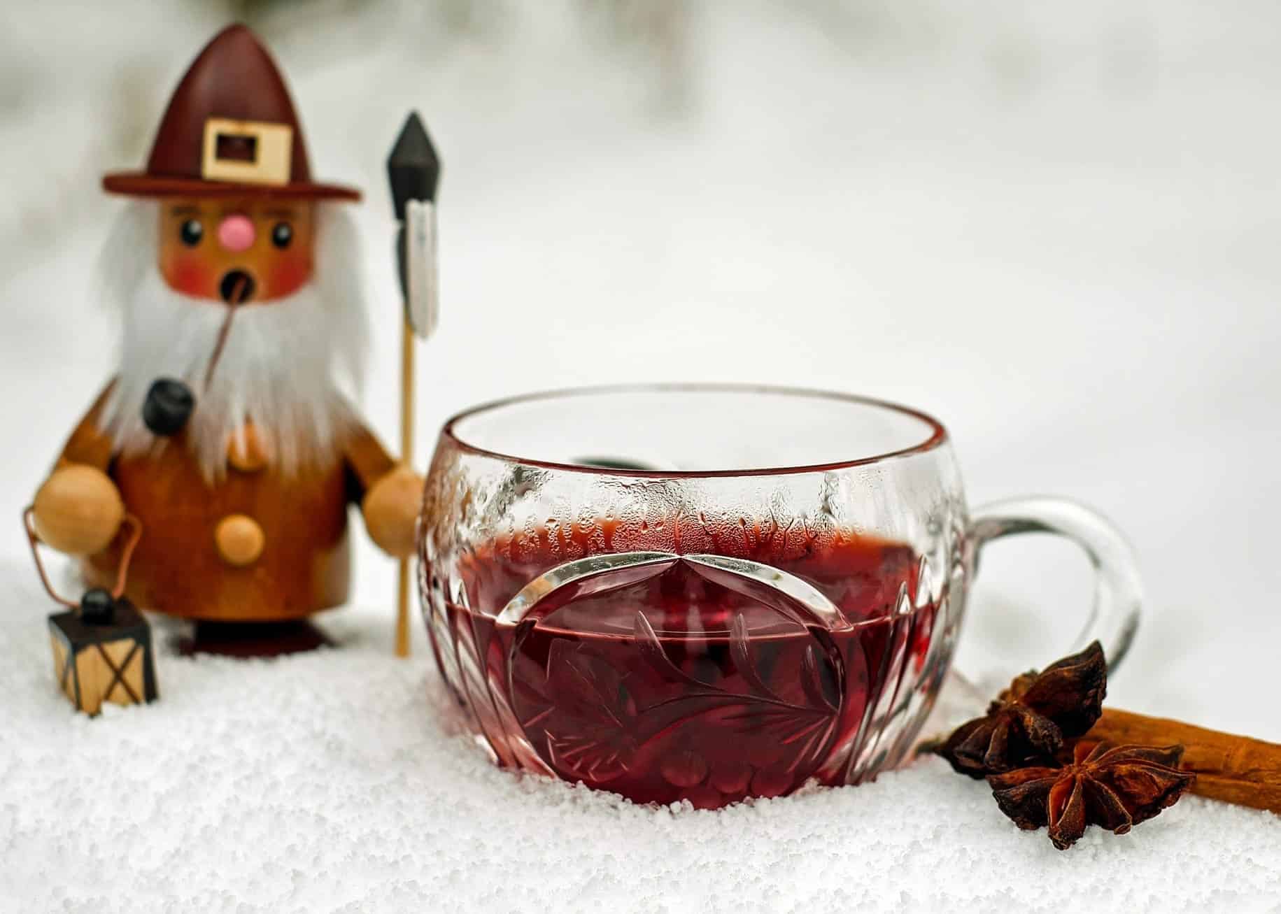 how to make mulled wine easy mulled wine recipes christmas.co .uk 1