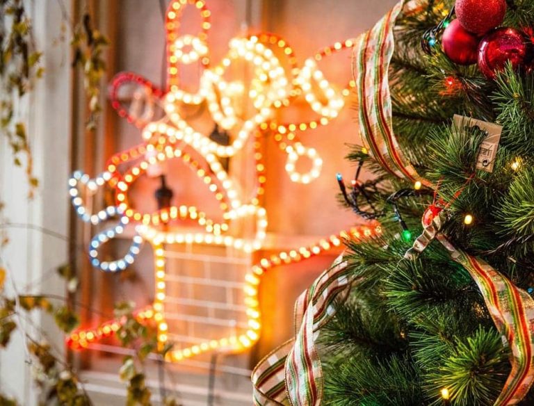 christmas window decorations christmas.co .uk 1