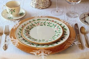 Pic of a festive table setting to illustrate a story about Christmas table mats