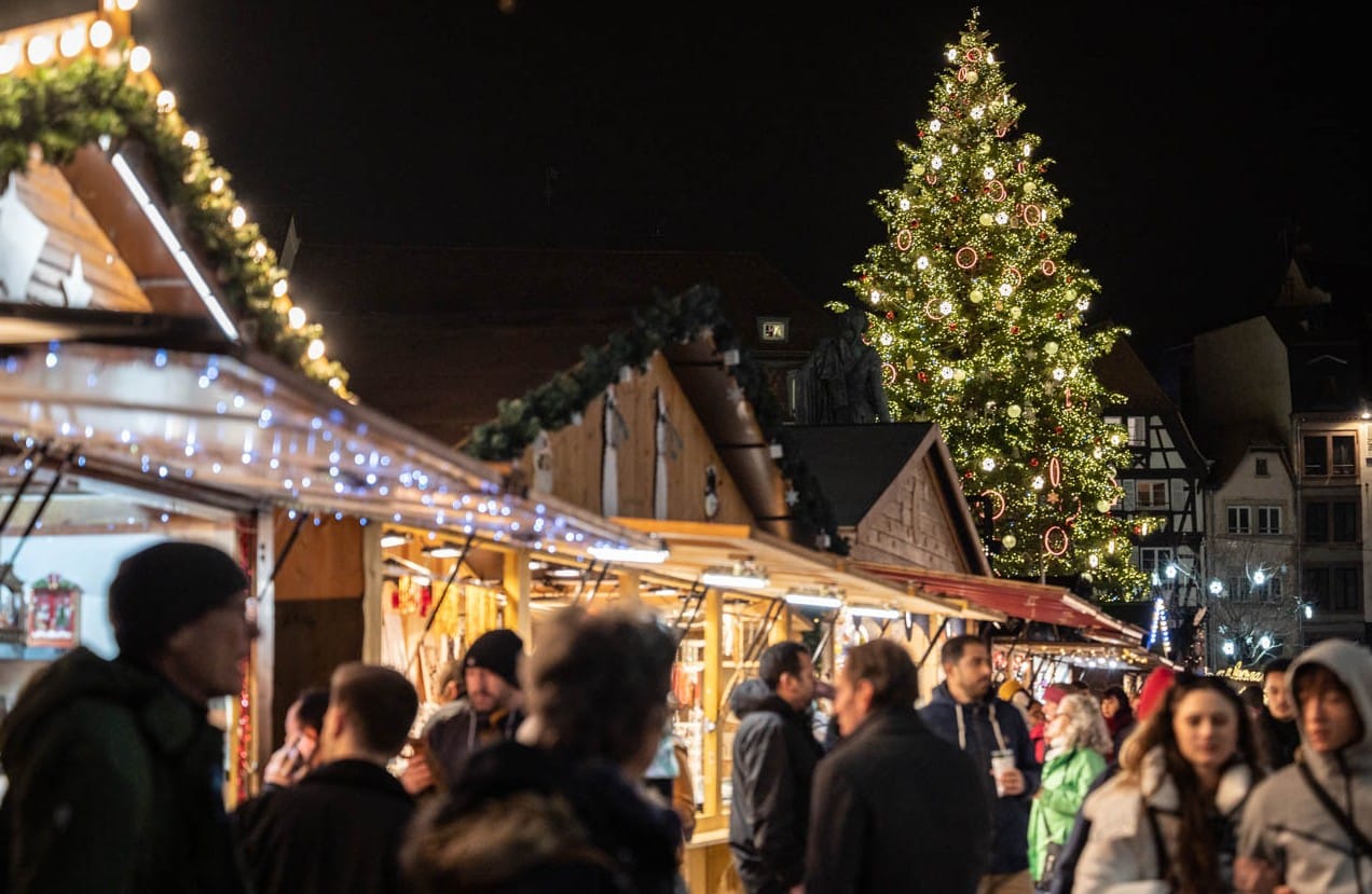 Strasbourg Christmas markets have hundreds of chalets