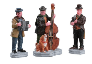 Streetside Trio Christmas Band perform in scene
